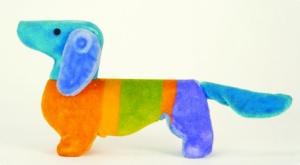 Para a edição que foi disputada em Munique, na Alemanha, os organizadores inventaram um personagem baseado em um cachorro da raça Dachshund, batizado de Waldi / Foto: Divulgação